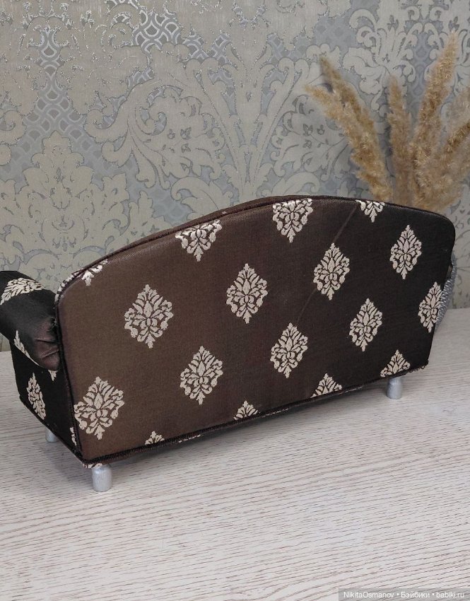 Мебель-диван для кукол Паола, Блайз, Барби 1:6 (фото 3)