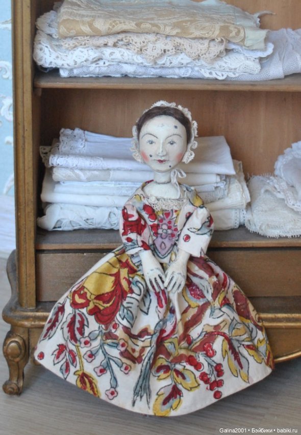 Кукла-реплика из дерева Леди Анна