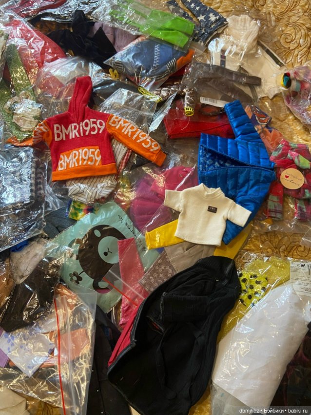 Продам лотом одежду для барби и кенов (фото 2)
