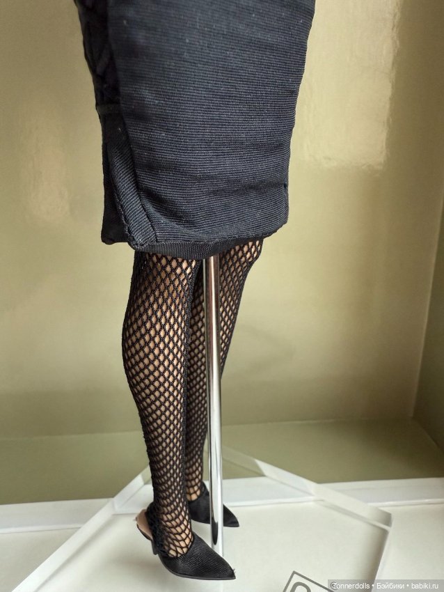 Кукла Vanessa Perrin Obsidian Society Ванесса Перрон Обсидиан Integrity Toys Fashion Royalty 2006 (фото 8)