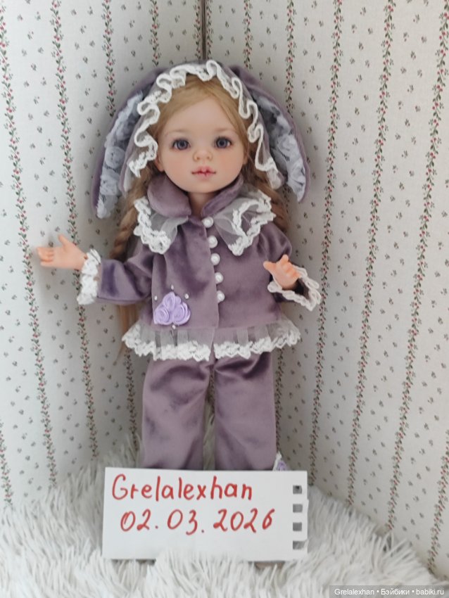 Костюмчик -зайка для Paola Reina