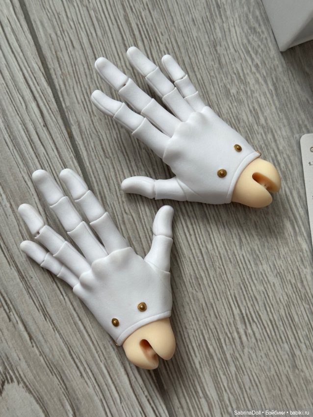 Продам шарнирные руки перчатки белые от LLT с шариками в нормале (фото 3)