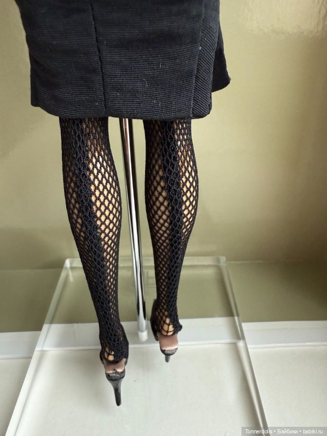 Кукла Vanessa Perrin Obsidian Society Ванесса Перрон Обсидиан Integrity Toys Fashion Royalty 2006 (фото 10)