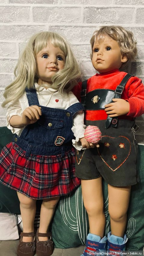 Пара коллекционных виниловых кукол (фото 8)