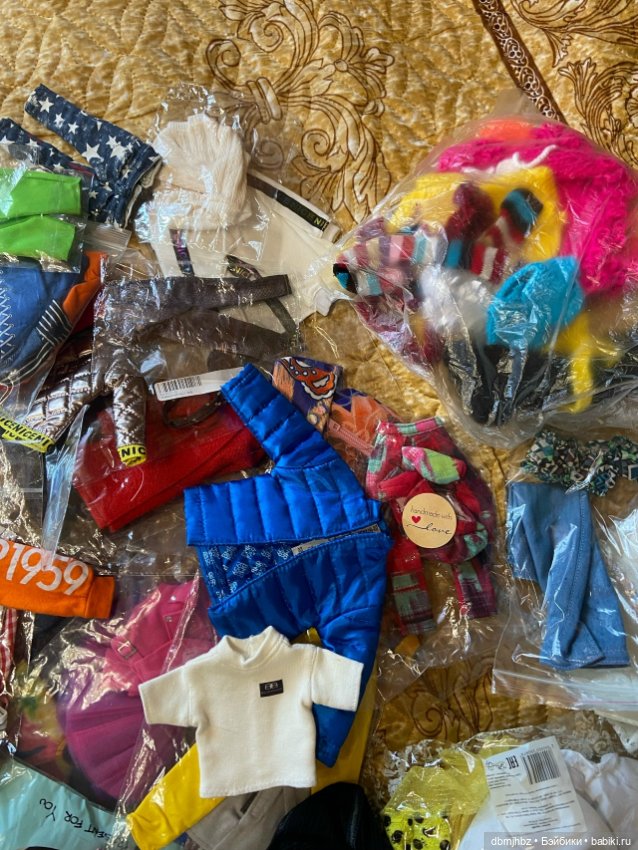 Продам лотом одежду для барби и кенов (фото 8)