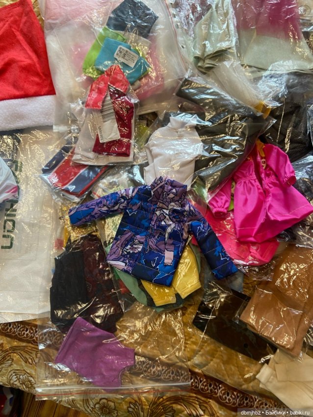 Продам лотом одежду для барби и кенов (фото 3)