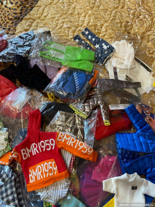 Продам лотом одежду для барби и кенов (фото 6)