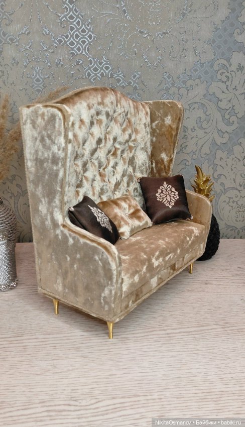 Мебель бархатный диван для кукол Паола, Рейна, Блайз, Барби 1:6 (фото 4)