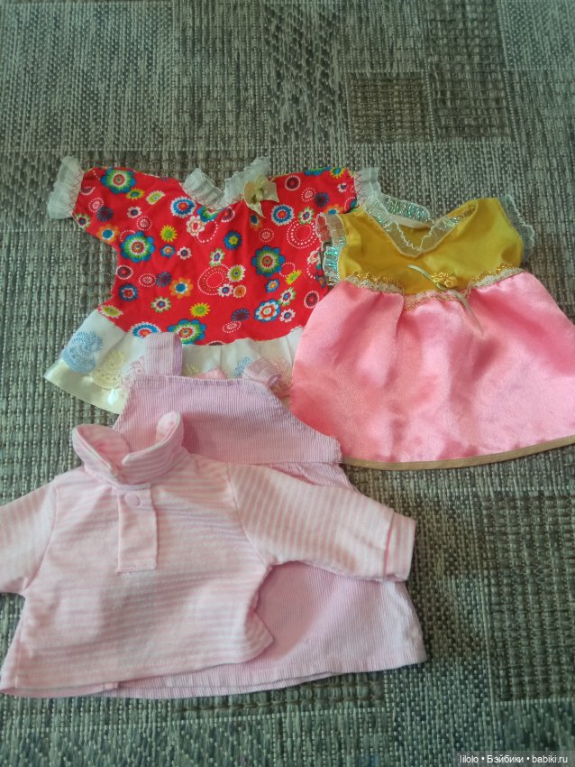 Лот платьев для ваших малышек