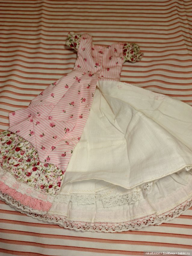 Нарядное платье на куклу Паоло Рейна (фото 8)