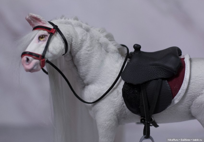 Лошадь для Барби, подвижная в смешанной технике, конь формат 1/6 (фото 4)