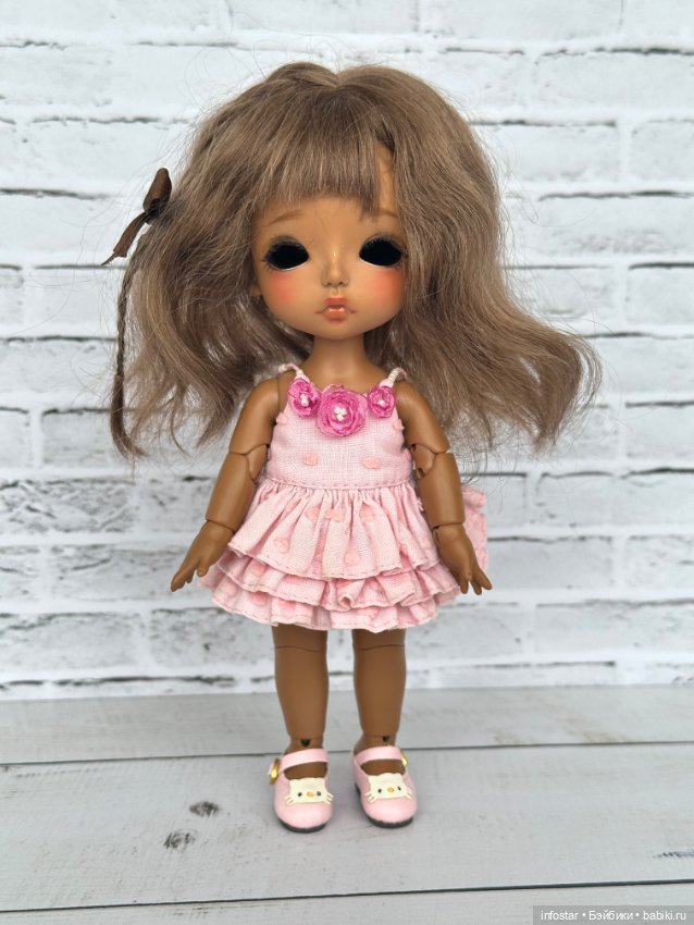 Шоколадка Lati yellow brown tan Nia! С большим приданным и набором Rada (фото 6)