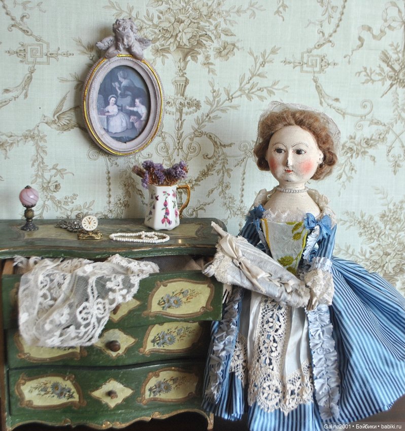 Кукла-реплика Queen Anne doll из дерева