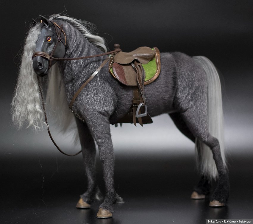 Лошадь для Барби, подвижная в смешанной технике, конь формат 1/6 (фото 3)