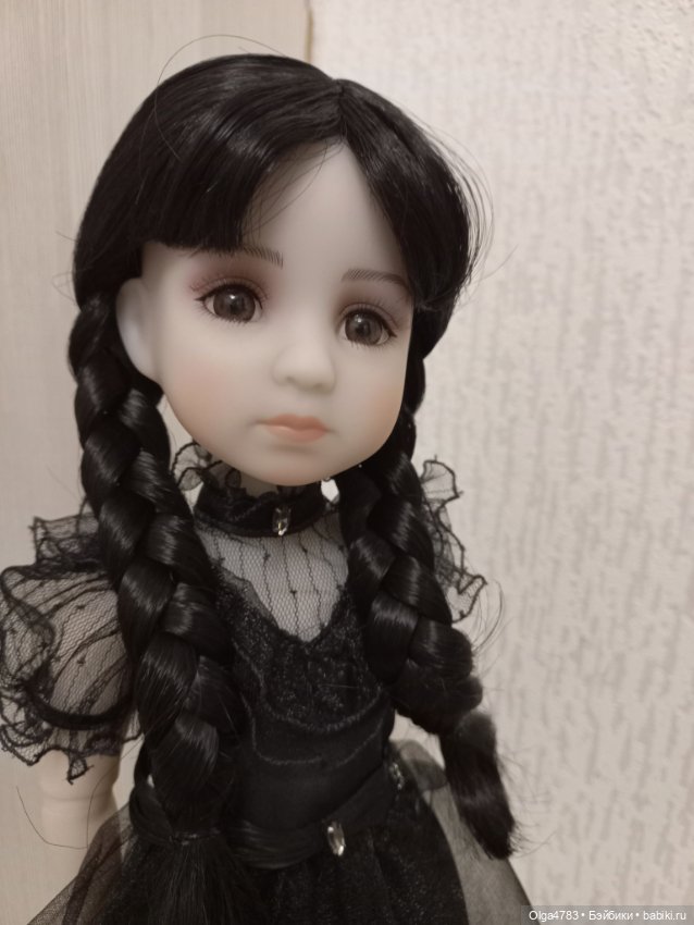 Ванда Ruby red — Игровые куклы (фото 3)