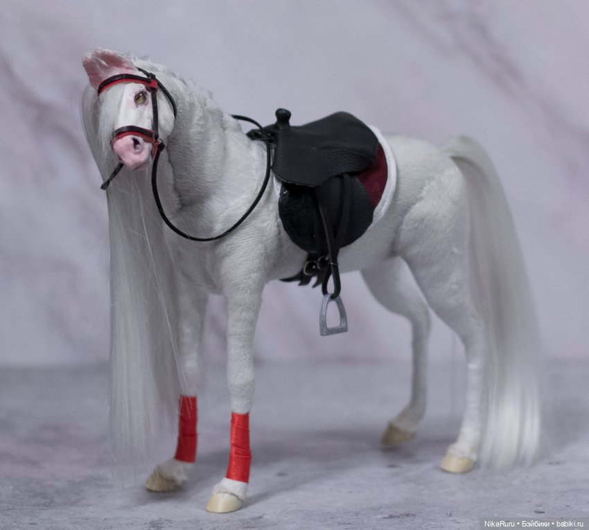 Лошадь для Барби, подвижная в смешанной технике, конь формат 1/6 (фото 2)