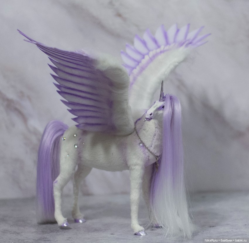 Пегас в смешанной технике, лошадь, единорог, аликорн (фото 5)