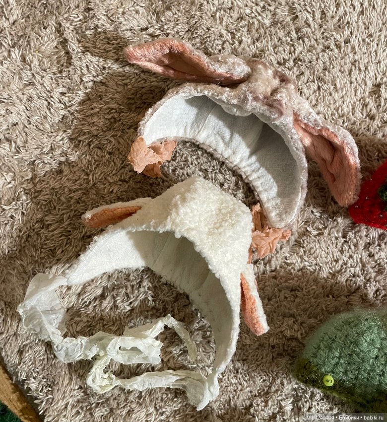 Лотом 8 шапочек для Паола Рейна (фото 2)