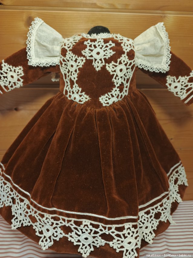 Платье бархат на антикварную или винтажную куклу рост 45 см (фото 2)