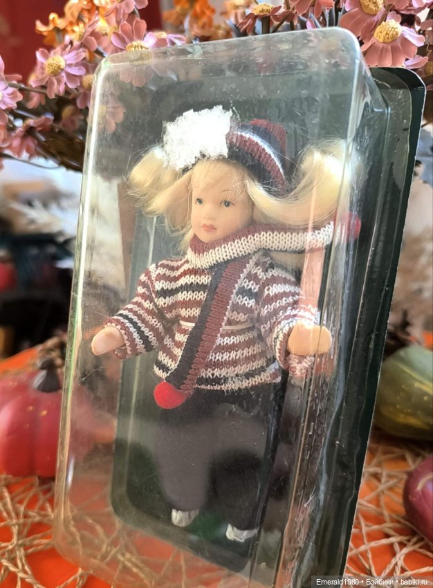 Фарфоровые малышки в коробке (фото 3)