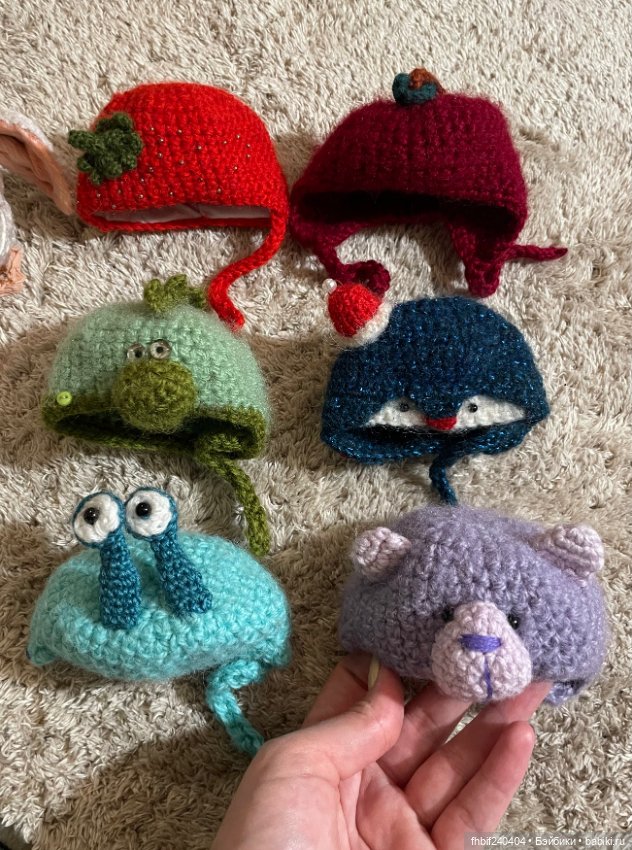 Лотом 8 шапочек для Паола Рейна (фото 3)