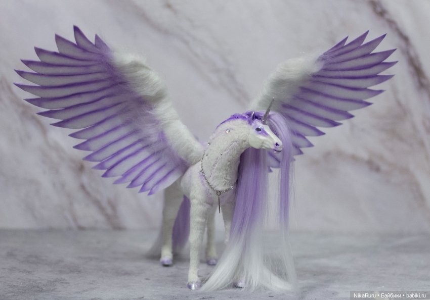 Пегас в смешанной технике, лошадь, единорог, аликорн (фото 6)