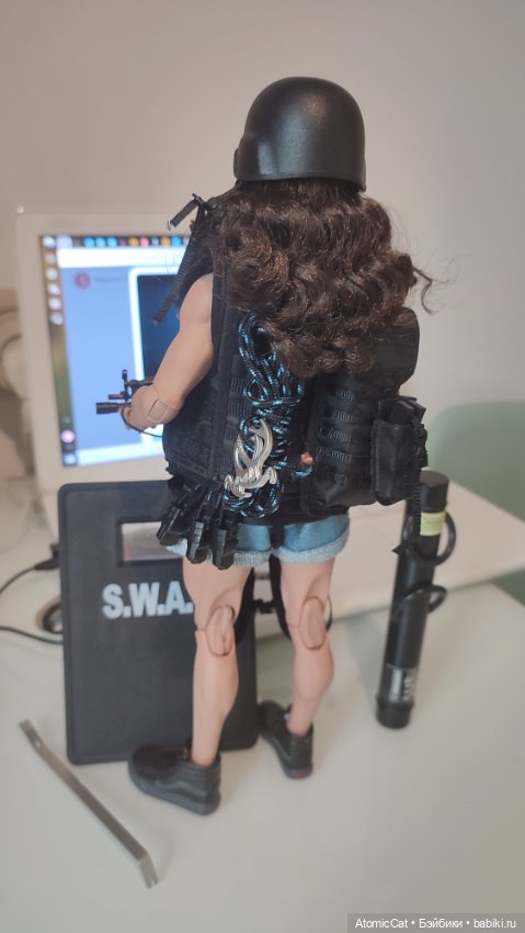 Китбаш милитари экшен девушка 1/6 на wb206 (фото 4)