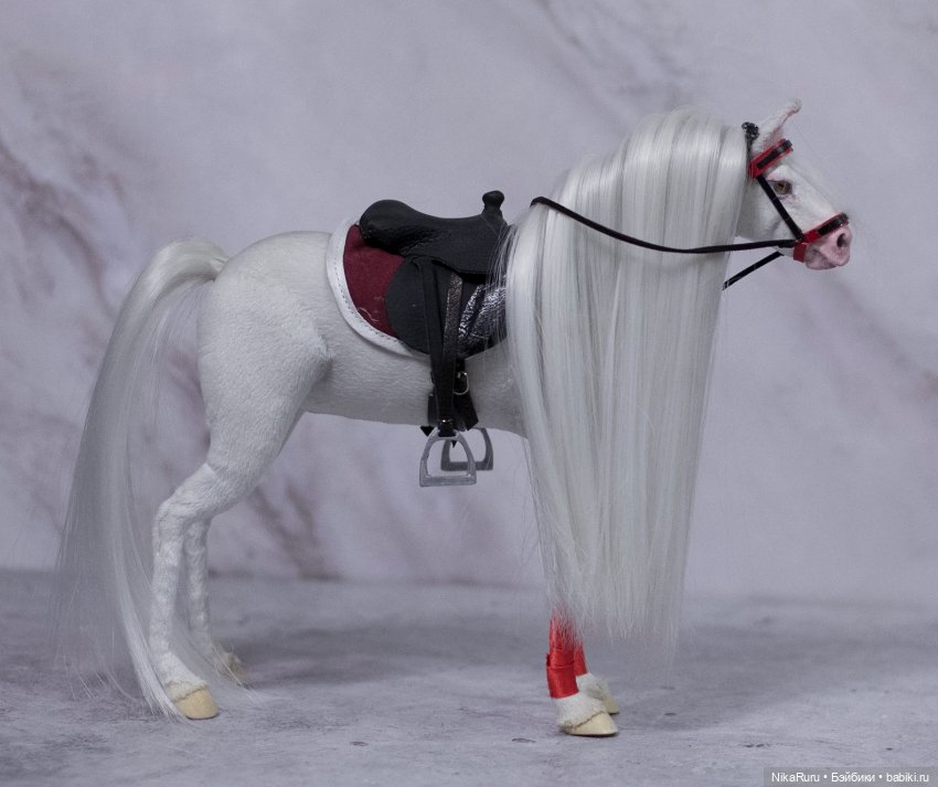 Лошадь для Барби, подвижная в смешанной технике, конь формат 1/6