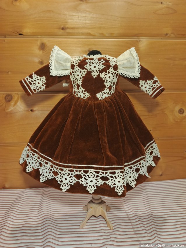 Платье бархат на антикварную или винтажную куклу рост 45 см (фото 3)