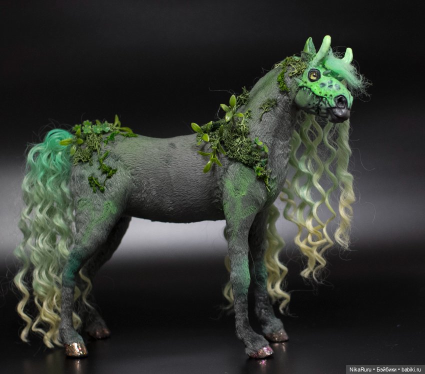 Лошадь фантастическая, подвижная в смешанной технике, конь (фото 2)