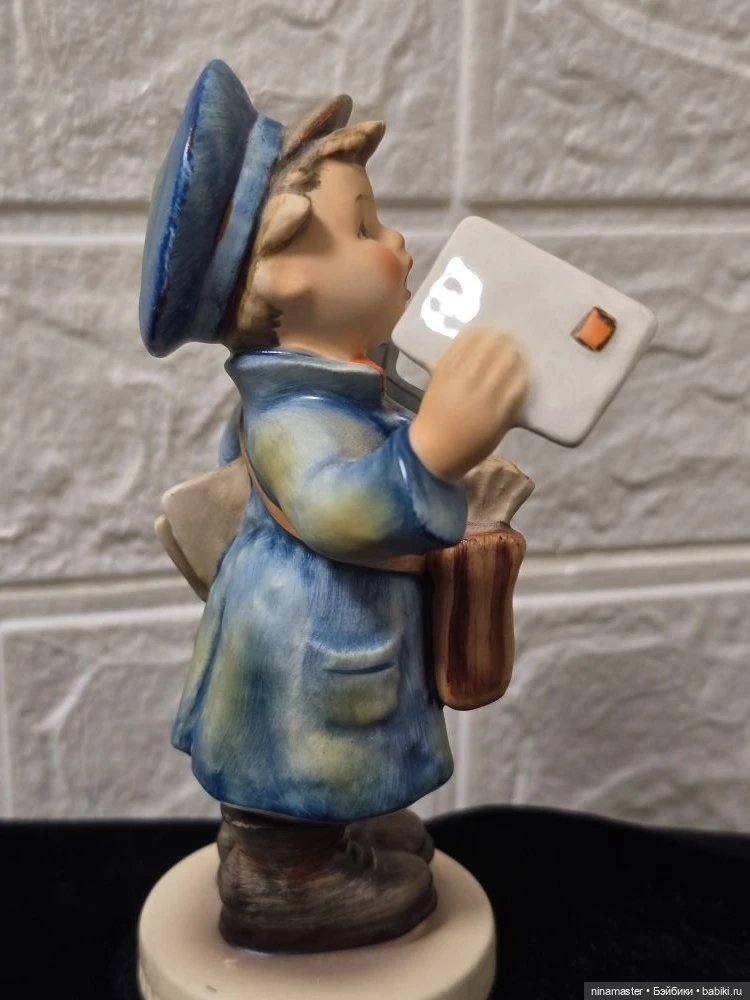 Goebel Hummel. Почтальон. 14 см, 1982 г (фото 5)