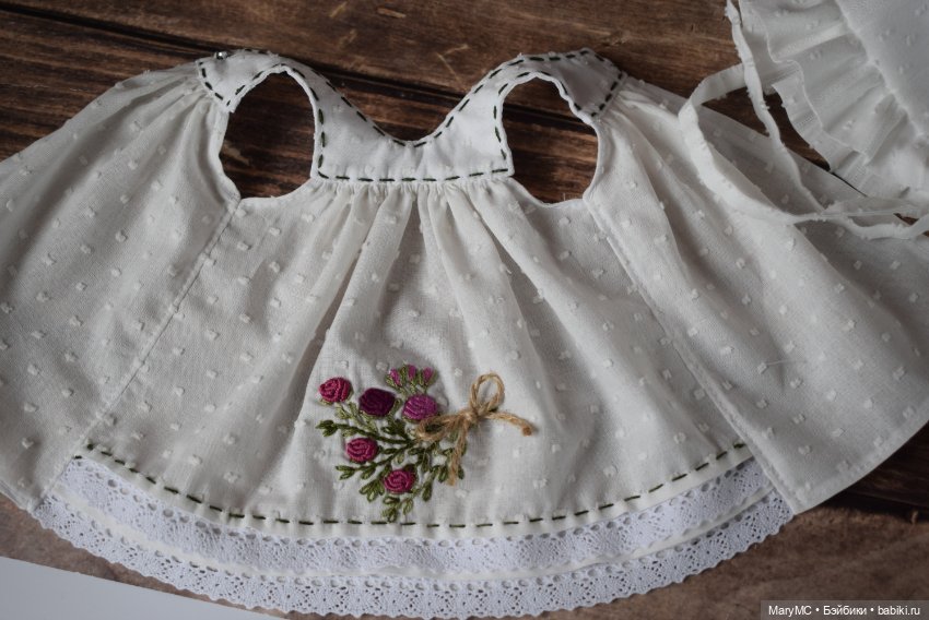 Комплект с вышивкой "Розы" на Паола Рейна (фото 7)