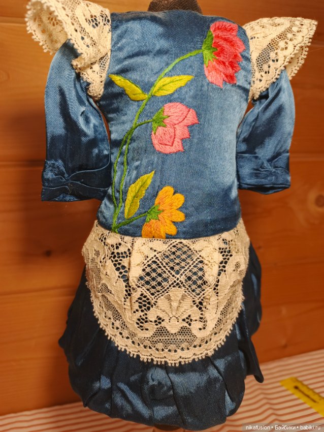 Платье шёлк на антикварную или винтажную куклу рост 35 см