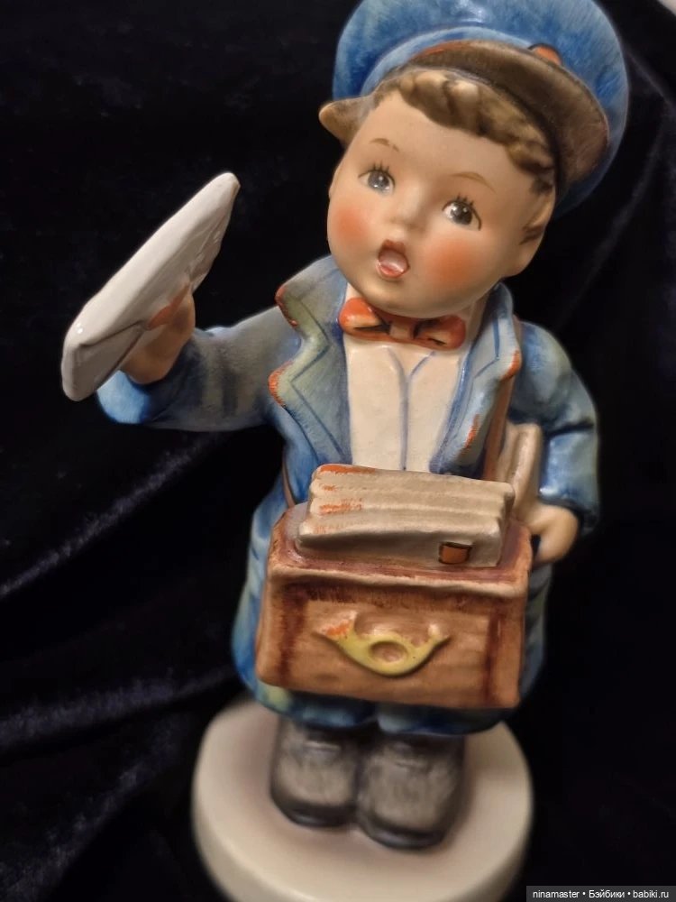 Goebel Hummel. Почтальон. 14 см, 1982 г