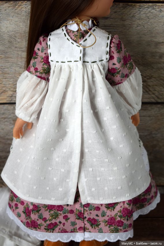 Комплект с вышивкой "Розы" на Паола Рейна (фото 5)