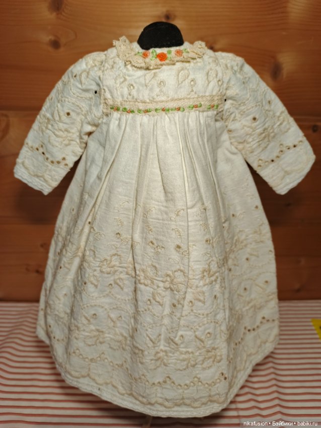 Платье на антикварную или винтажную куклу рост 45 см