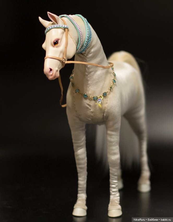 Лошадь для Барби, подвижная в смешанной технике, конь формат 1/6 (фото 9)