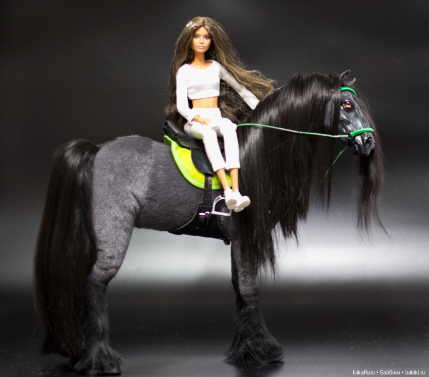 Лошадь для Барби, подвижная в смешанной технике, конь формат 1/6 (фото 4)