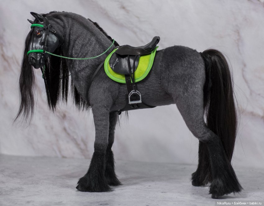 Лошадь для Барби, подвижная в смешанной технике, конь формат 1/6 (фото 9)