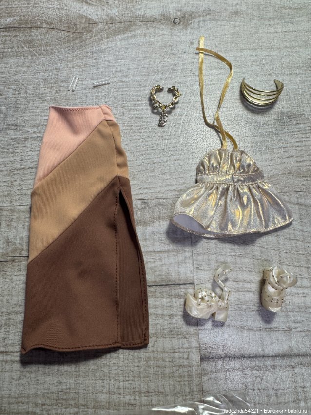 Аутфит из конструктора №1 Барби Анны Лары