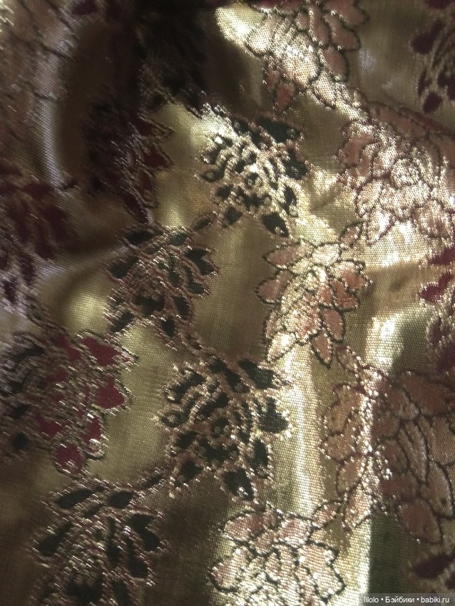 Ткань по типу тонкой парчи для кукольного рукоделия (фото 3)