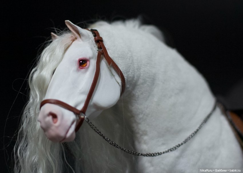 Лошадь для Барби, подвижная в смешанной технике, конь формат 1/6 (фото 7)
