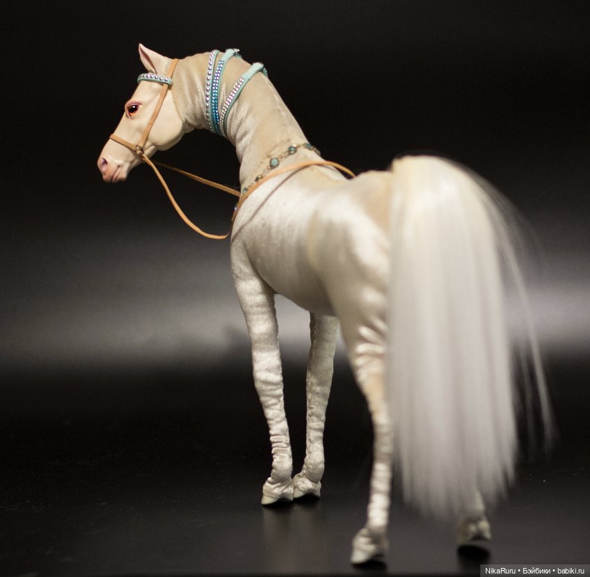 Лошадь для Барби, подвижная в смешанной технике, конь формат 1/6 (фото 6)