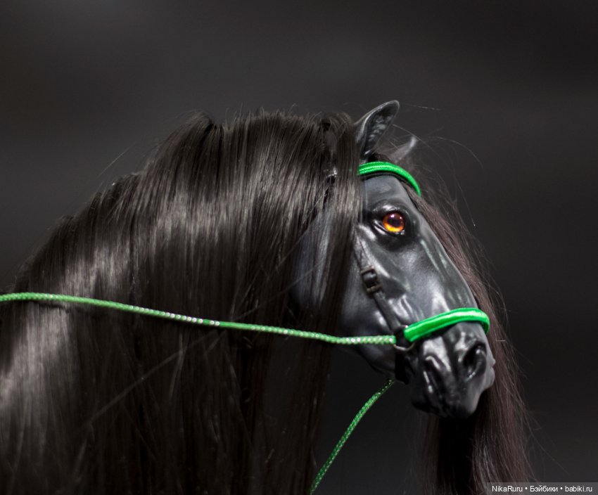 Лошадь для Барби, подвижная в смешанной технике, конь формат 1/6 (фото 3)