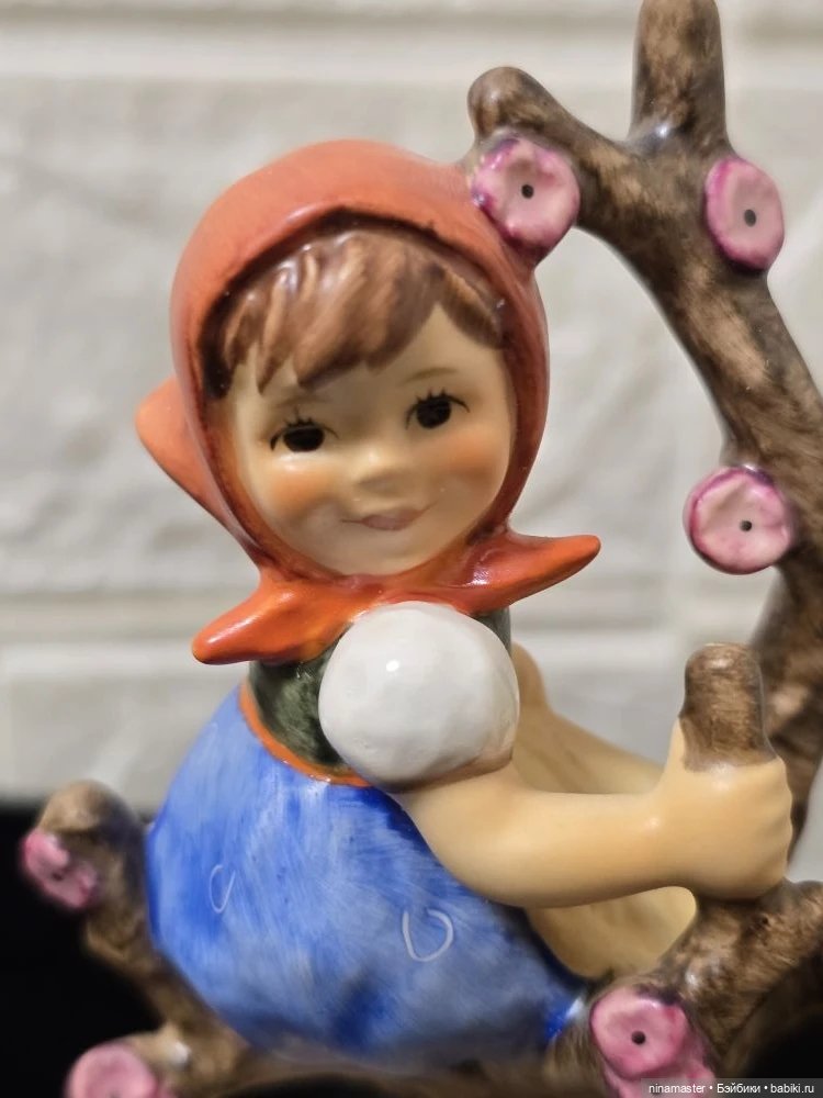 Goebel Hummel. Девочка на дереве.1994г (фото 6)
