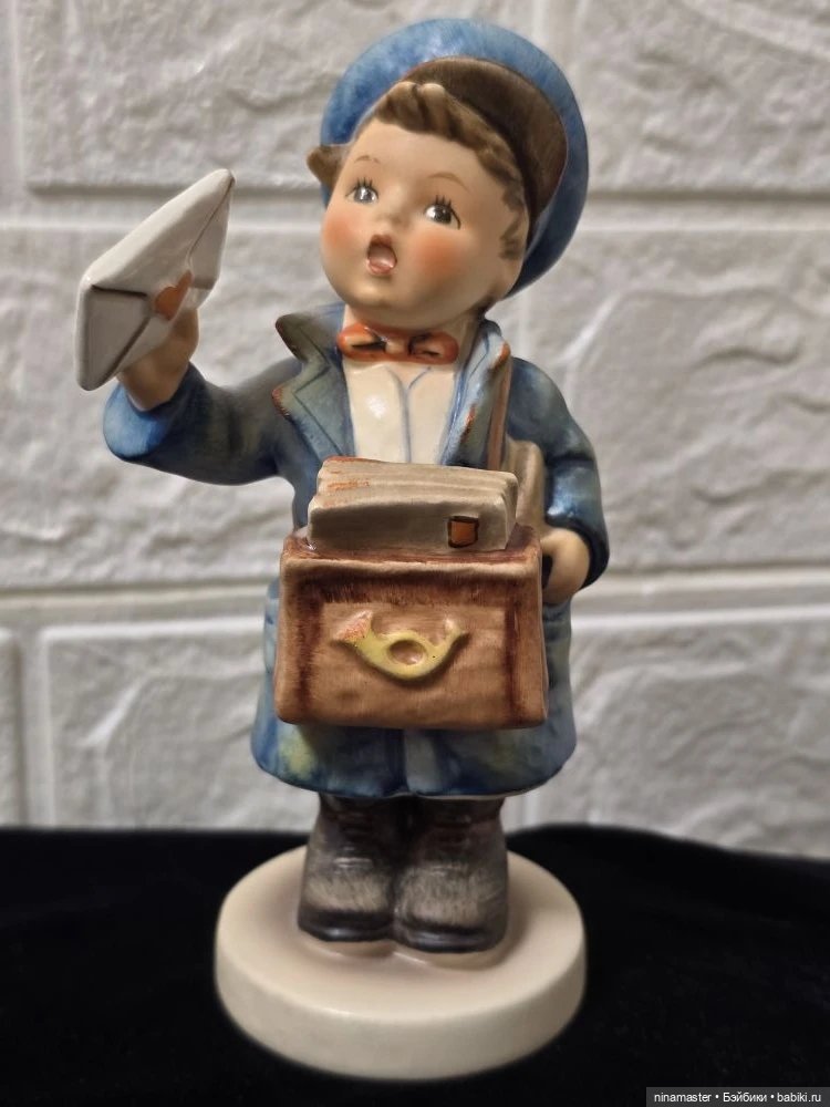 Goebel Hummel. Почтальон. 14 см, 1982 г (фото 4)