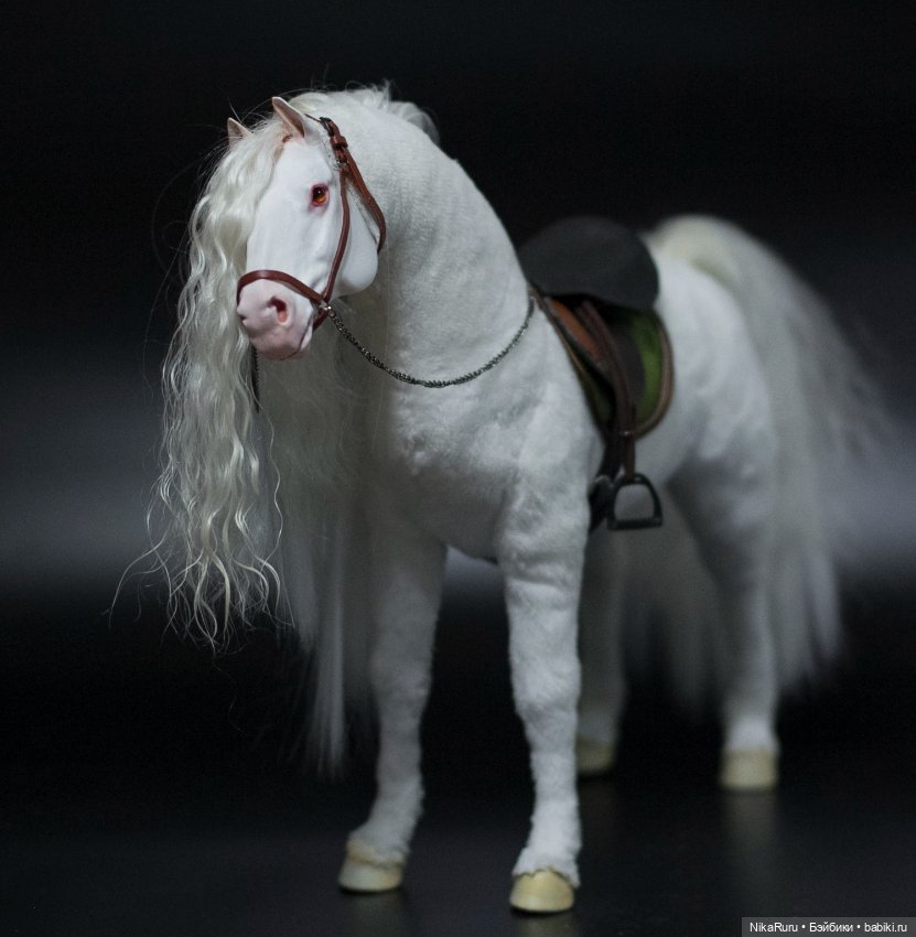 Лошадь для Барби, подвижная в смешанной технике, конь формат 1/6 (фото 8)