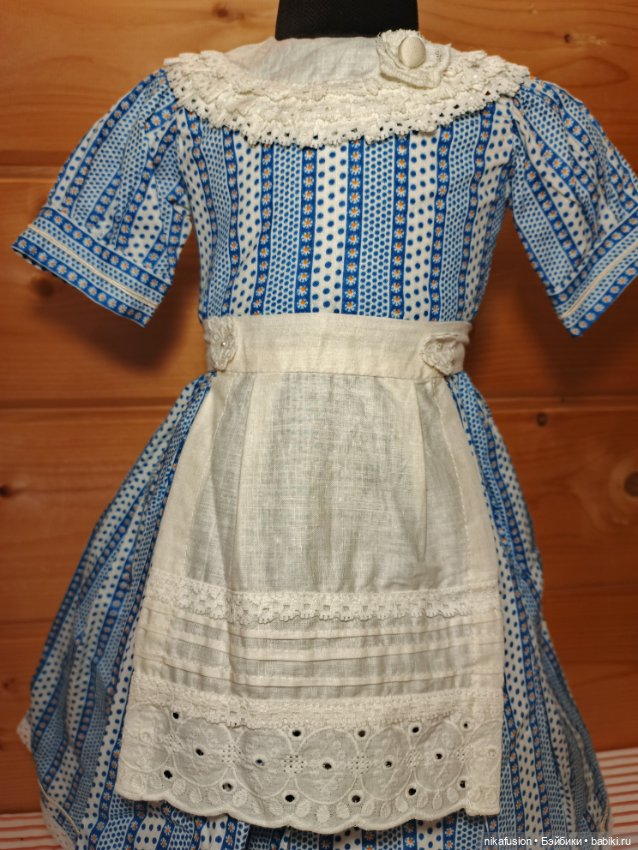 Платье и фартук на винтажную или антикварную куклу ростом 60-65 см (фото 2)