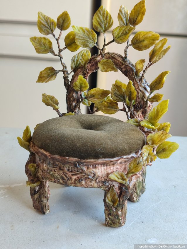 Стульчик, пуфик, кресло для небольших кукол (фото 5)