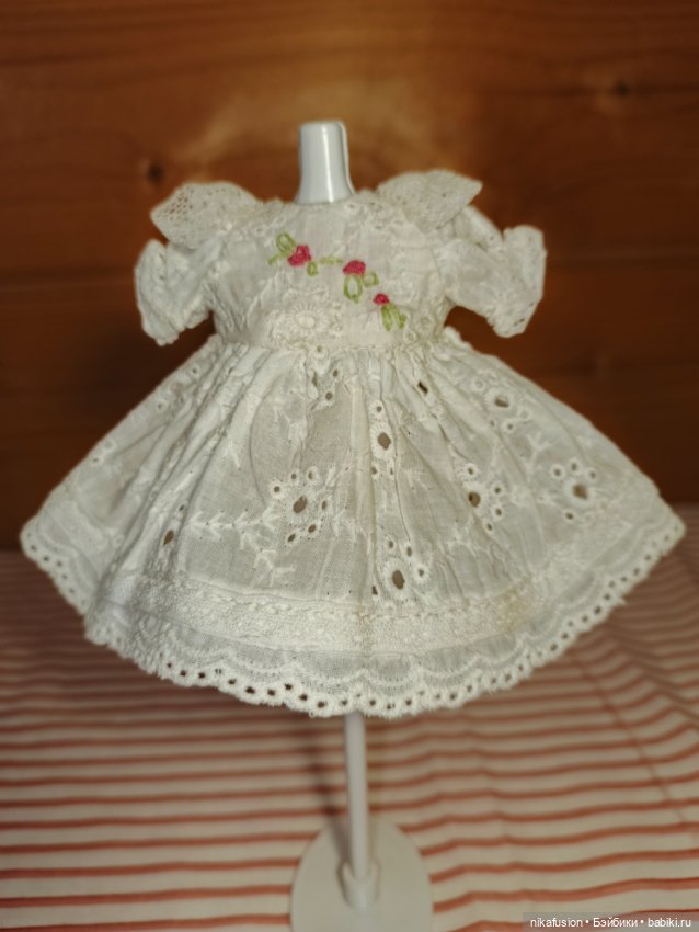 Платье на антикварную или винтажную куклу рост 16-18 см